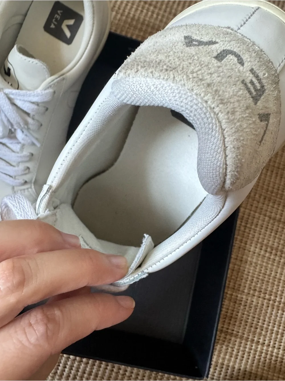 Veja Esplar Low Sneakers